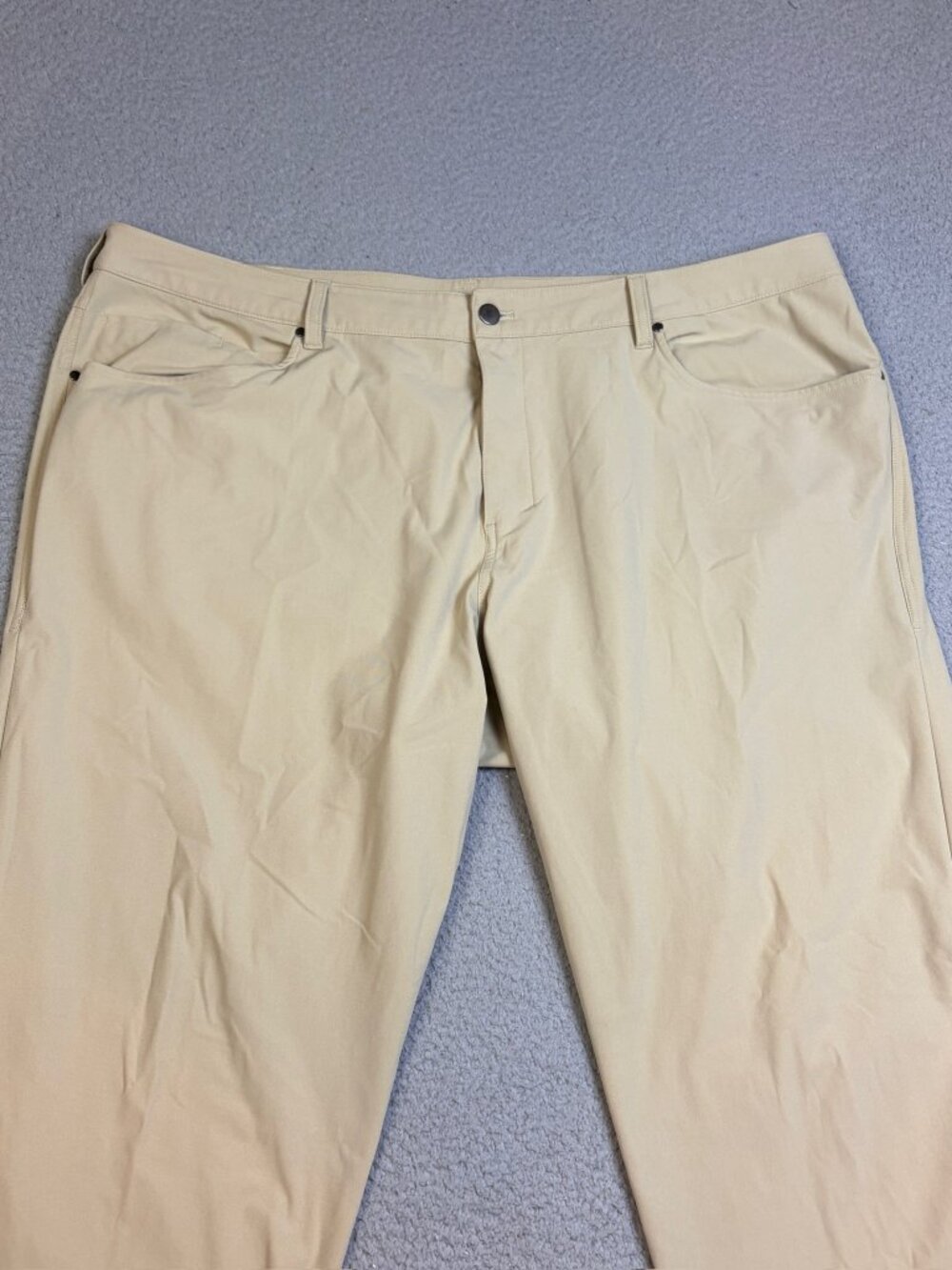 Lululemon Commission Pants Mens 44x33 Beige Performance Chino Stretch Pockets